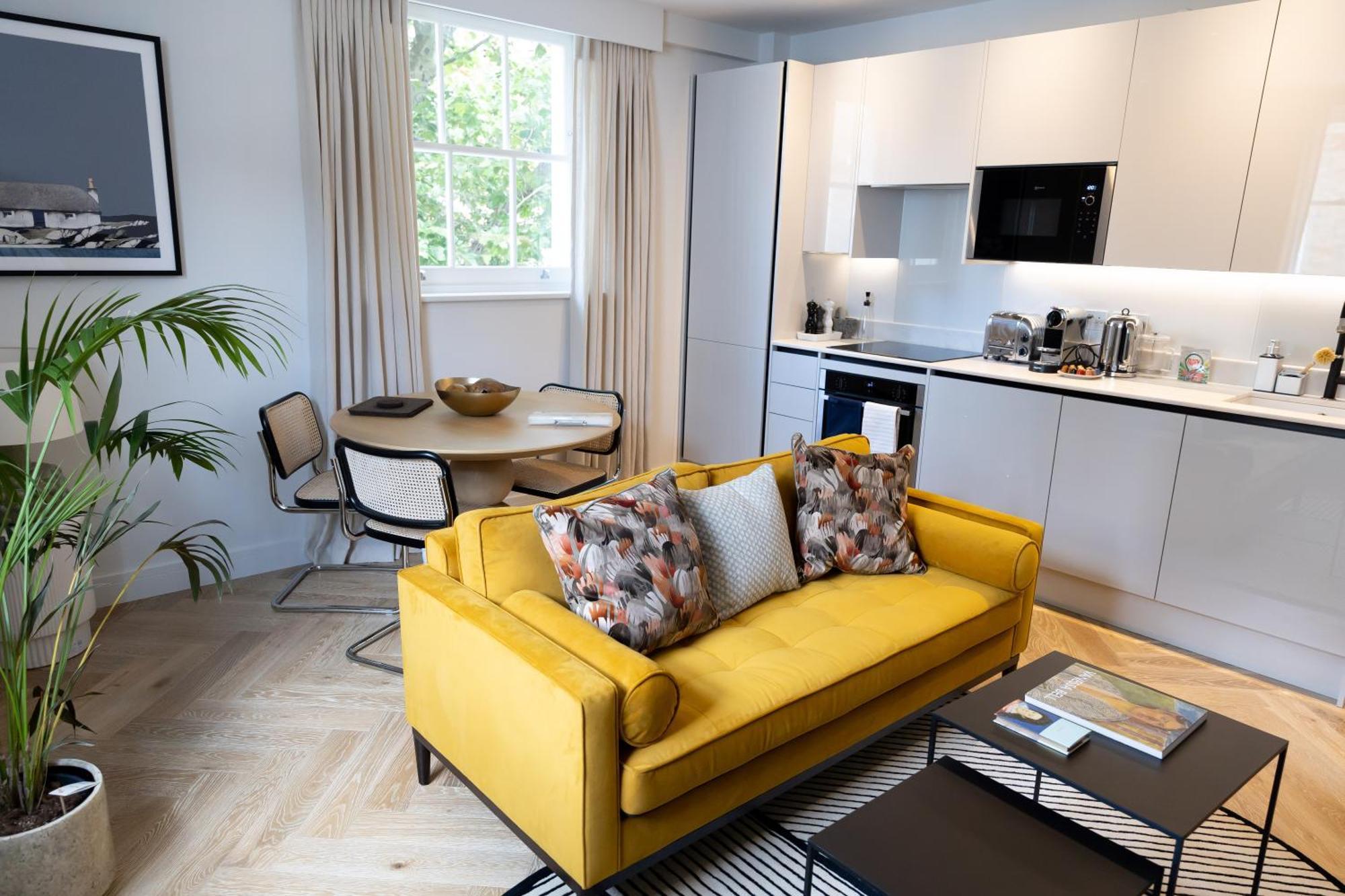 Modern, Stylish Newly Refurbished 2nd Floor In Fitzrovia * Londra