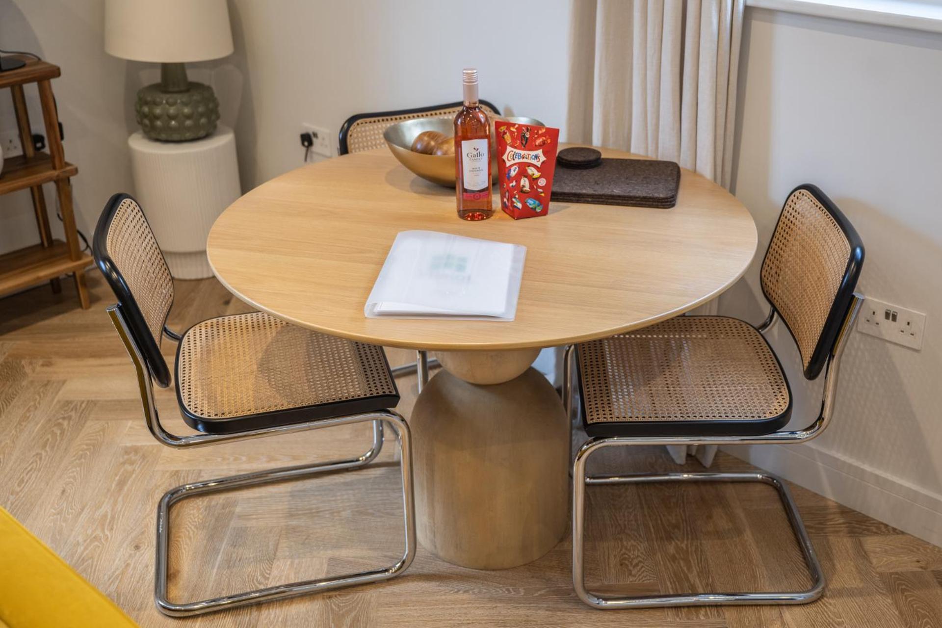 Modern, Stylish Newly Refurbished 2nd Floor In Fitzrovia Apartament Londra
